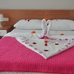 Otel önder Yıldız