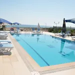 Otel önder Yıldız Kızılot
